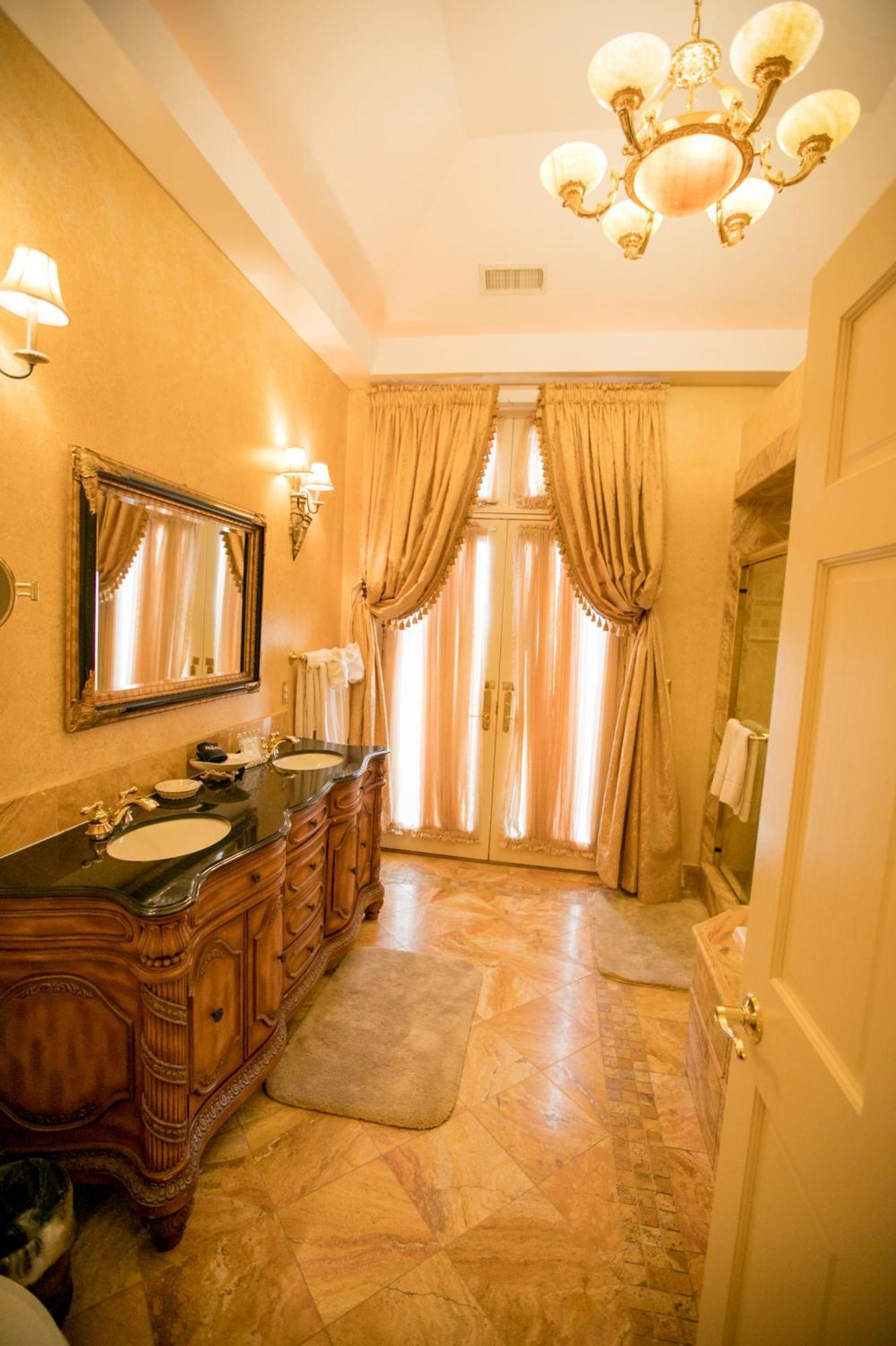 Gramercy Mansion Stevenson Номер фото