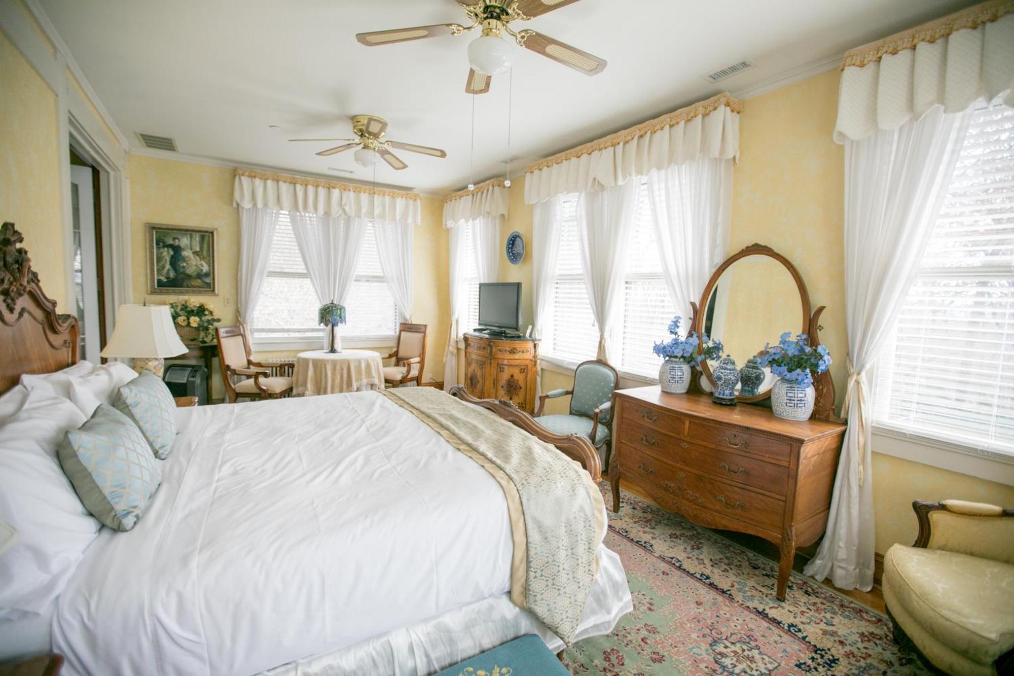 Gramercy Mansion Stevenson Номер фото